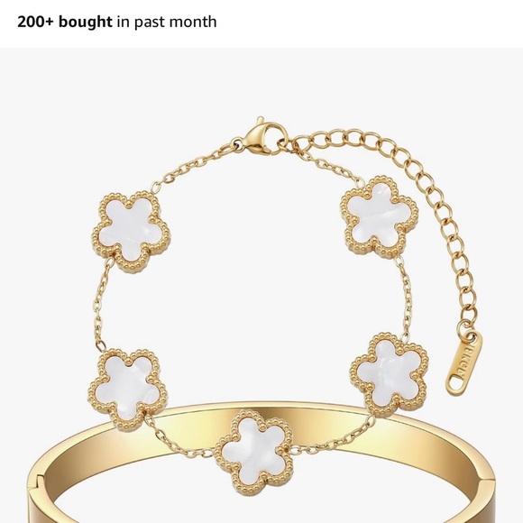 Jewelry - Elegant Gold and White Flower Bracelet